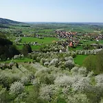 Berg-gasthof Hoetzelein Hotel Kunreuth
