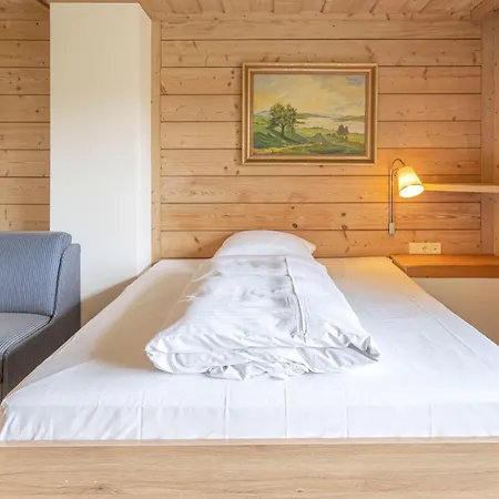 Berg-gasthof Hoetzelein Hotel Kunreuth