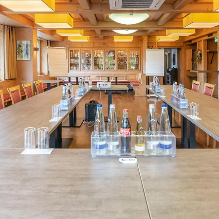 Berg-gasthof Hoetzelein Hotel