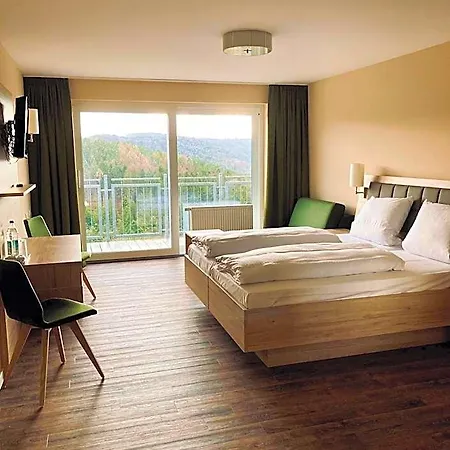 Berg-gasthof Hoetzelein 3*