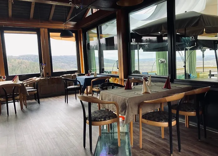 Hotel Berg-gasthof Hoetzelein 3*