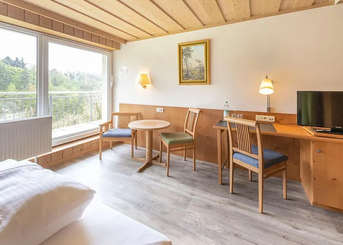 Berg-gasthof Hoetzelein 3* Kunreuth