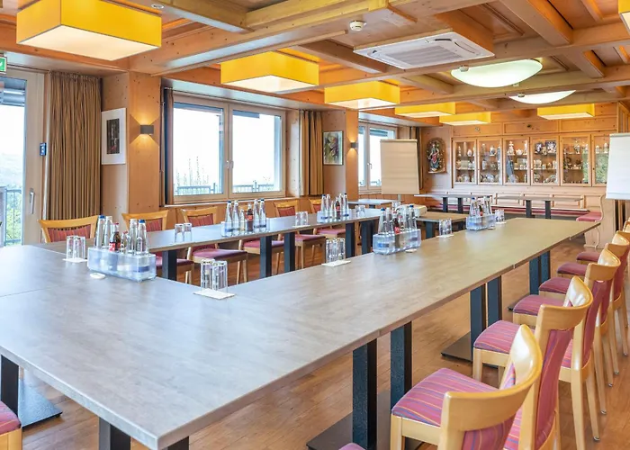 Berg-gasthof Hoetzelein 3*