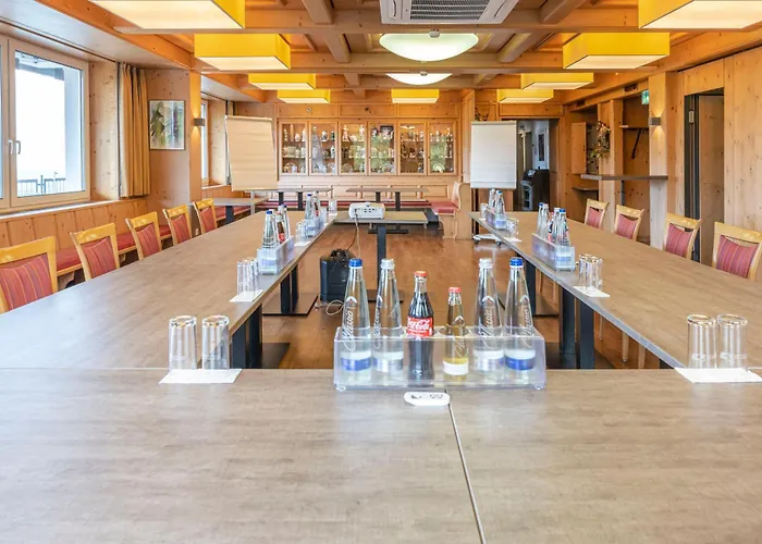 Berg-gasthof Hoetzelein Hotel